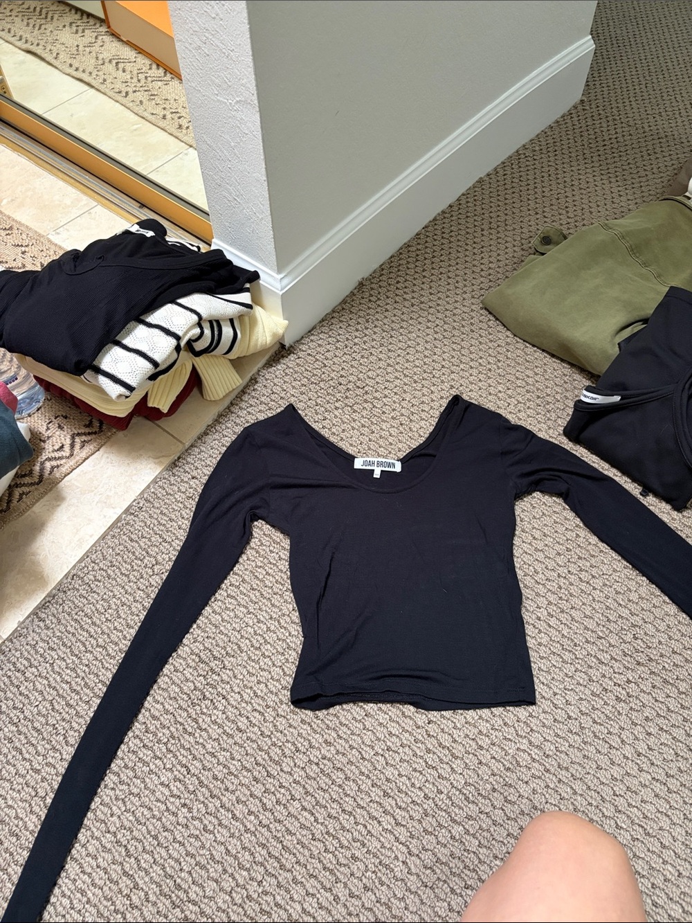 Joah Brown Women’s Black Crop Long-Sleeve